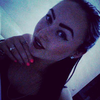 Hey, I'm Gabija. And if you follow me - I love you  :)) http://t.co/3WS7QzyghU Foloww me. :) 
http://t.co/UCH2rmd1RB :*