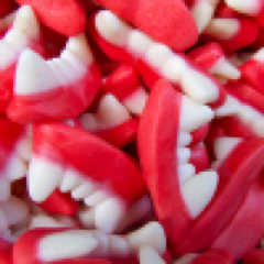 bertingtons's profile picture. cats and sidequests. she/her, 18+