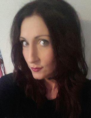 emzyounique's profile picture. im a presenter for younique cosmetics!!! our 3d fibrelash mascara is changing beauty history :) I uplift,empower and validate women across the world ❤