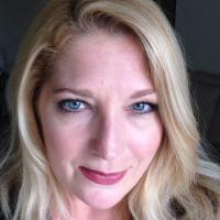 Heather (@hdpage) 's Twitter Profile