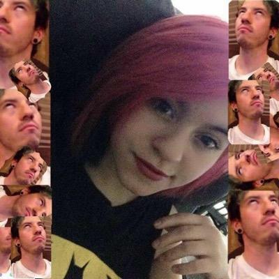 valeveiler21's profile picture. 