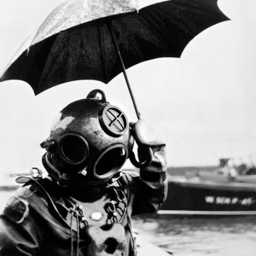 offmcleod's profile picture. Writer, poet, forklift driver, door opener. I'm the reason my grandmother's dreamcatcher burned itself down to the ground. All poetry ©