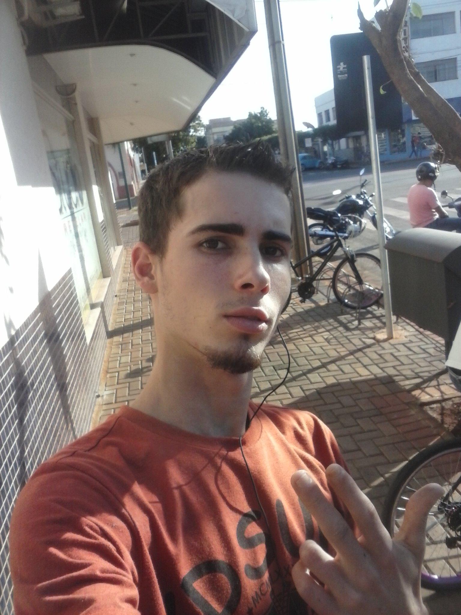 DiegoFinger1997's profile picture. 