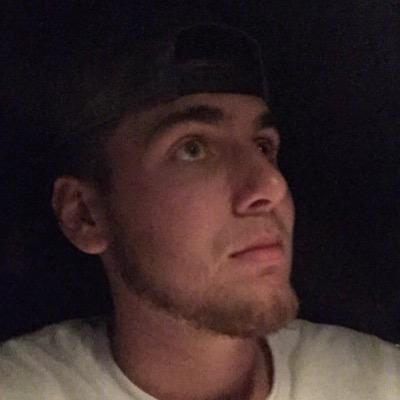 alex_artaza21's profile picture. Nova Southeastern University '18 Dallas Cowboys Fanatic