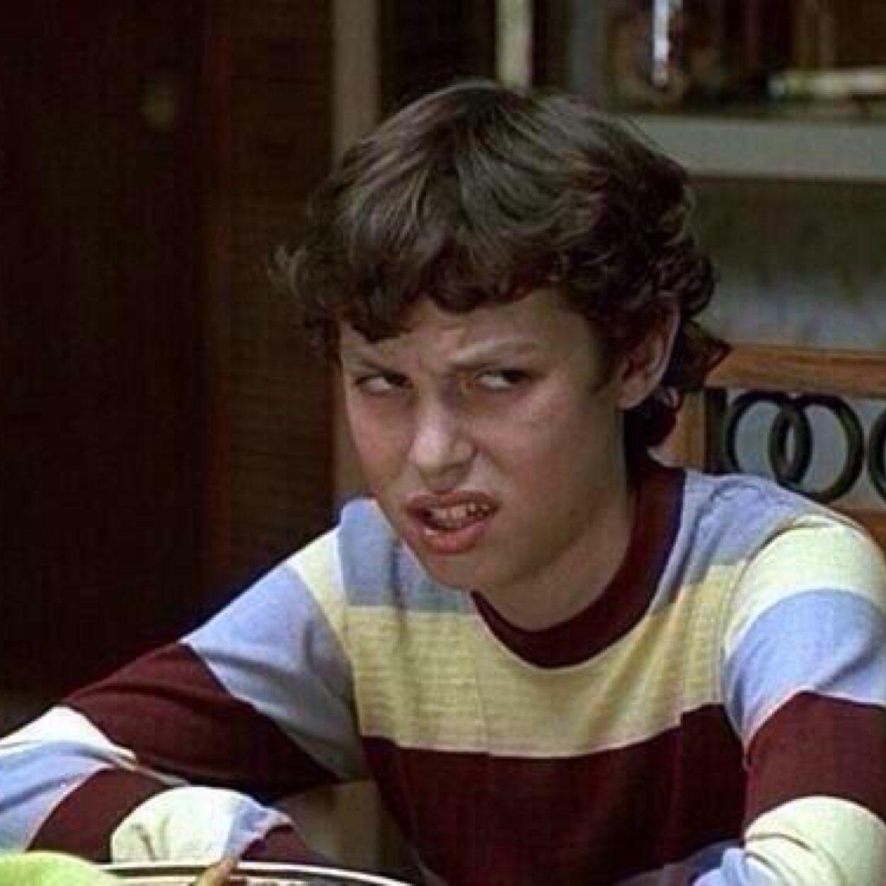 Wendy1Dd's profile picture. We live alone, we die alone. Everything else is just an illusion.