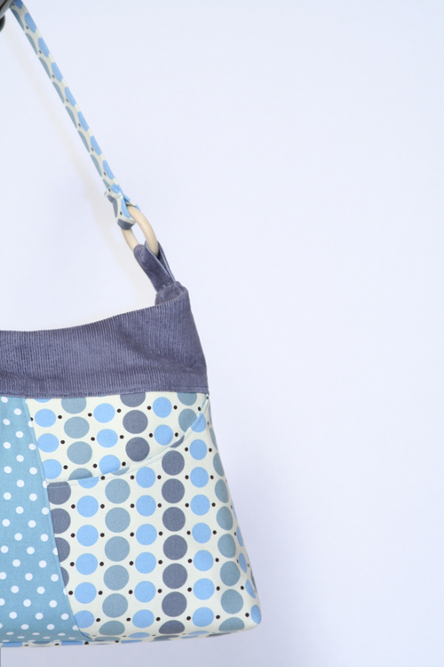 ichiv_handbags's profile picture. I am a handbag designer, lover of music and all things handmade and design oriented.