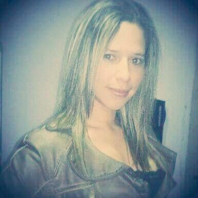 pintos_mirna's profile picture. El corazón alegre hermosea el rostro.