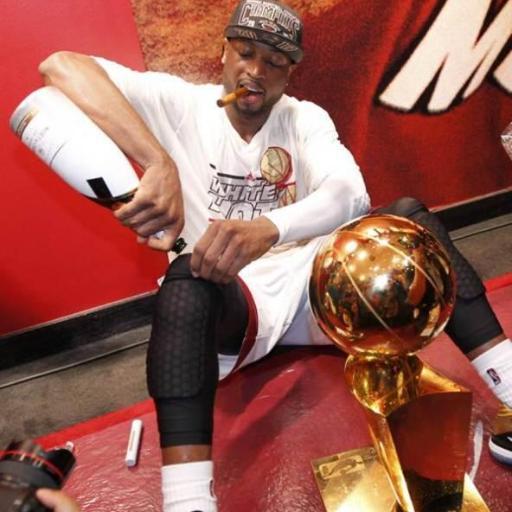 luisgarciarodr's profile picture. Never let them know your next move -B.I.G.