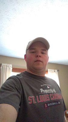 e09f1e662bc34c7's profile picture. hard worker n big gamer