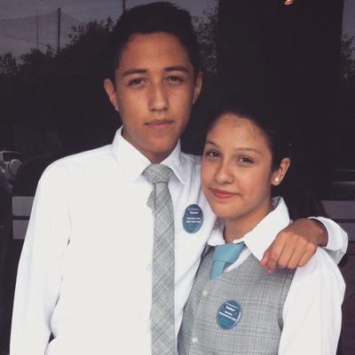 Si la vida te hace llorar, mata esa lágrima con una sonrisa bien fuerte♥