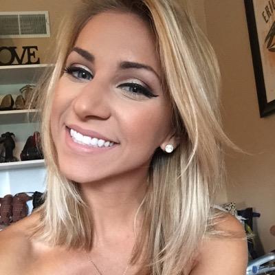 esawchak's profile picture. ✌️#namasteyinz