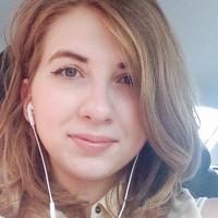 Andrea Tedder - @zipperonedge Twitter Profile Photo
