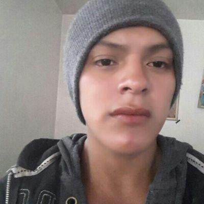 Me gusta la música y tener amistades y amigos de todo el mundo y otras cosas en general. ..