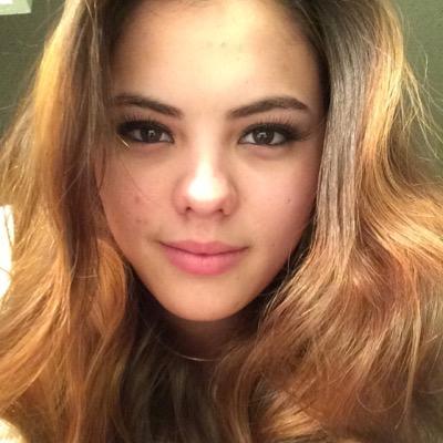 Stream video games for fun, Love to get my Nerd/geek on. (http://t.co/KIOrcT880o) (http://t.co/DlDrAWW91g)
