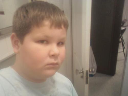 jase_lloyd's profile picture. SUUUUUUUUUUP! Hi im Jase and im jus a average guy likes sports listens to rap and hardcore music,wakes up late haha.....and i have the 3 best friends that r kol