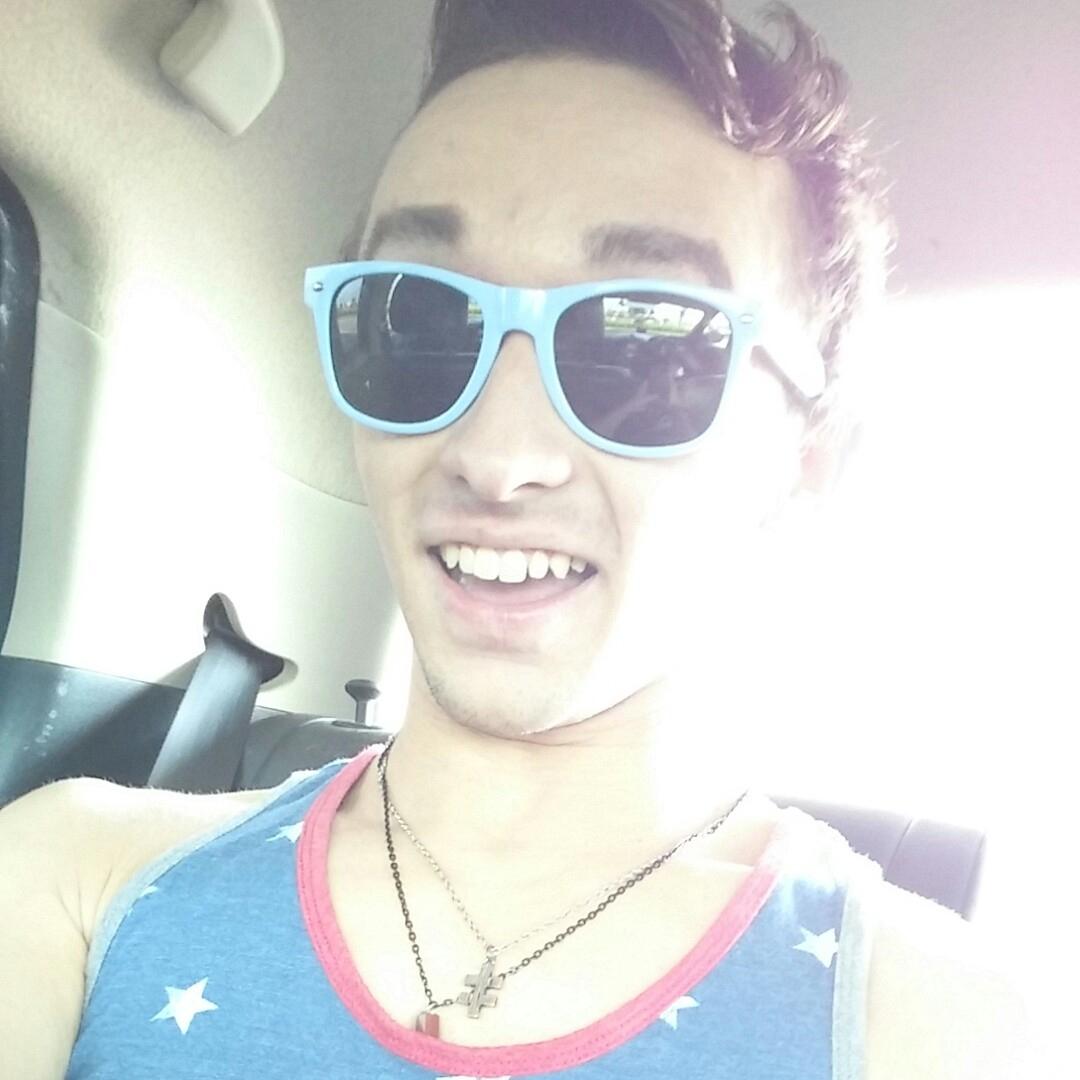 lemons4spence's profile picture. You'll Probably Catch Me In A Bad Outfit