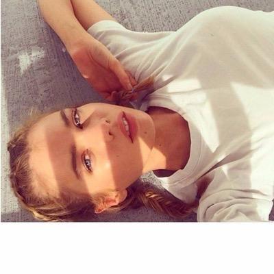 anyarpgmbr's profile picture. threesome:p