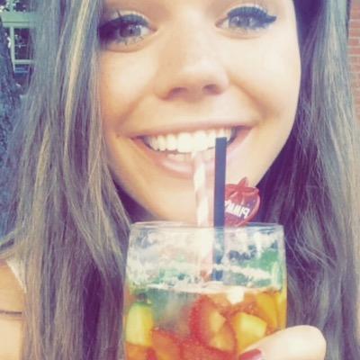 cecegillies's profile picture. aloha