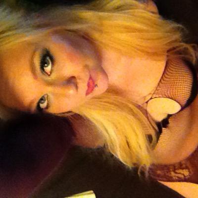 18+ only * NSFW * Rockstar * Camgirl * Domestic Goddess - https://t.co/IWwfVYz8SA