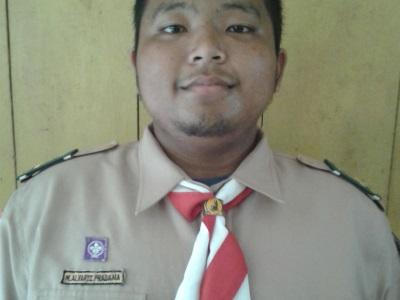 14pcormac's profile picture. Ey Gönül! Sen se ol, kimsenin gönlünü yıkma.Dikenin ucuna çıkta, edep çizgisinden çıkma!