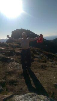 ef8b6ad0813749e's profile picture. Fine daga