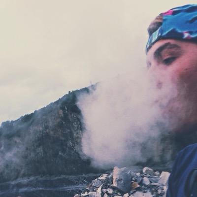 OdeszaStoner's profile picture. I like weed and odesza