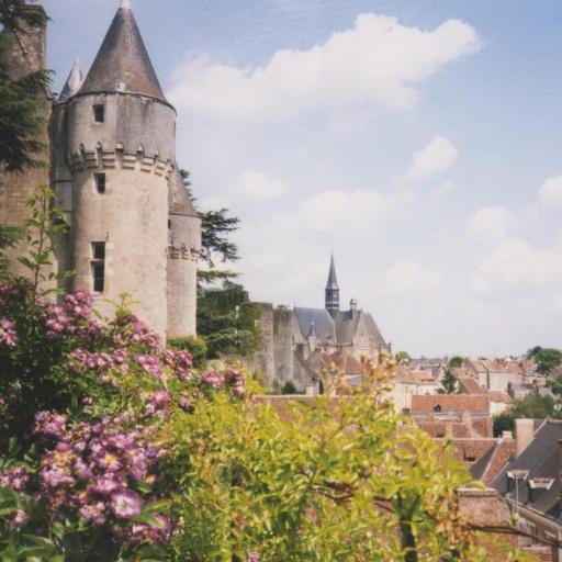 Un des plus beaux village de France avec moins de 400 habitants en Indre et Loire dans un écrin de verdure et de calme.