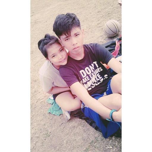 SapbuNella's profile picture. 