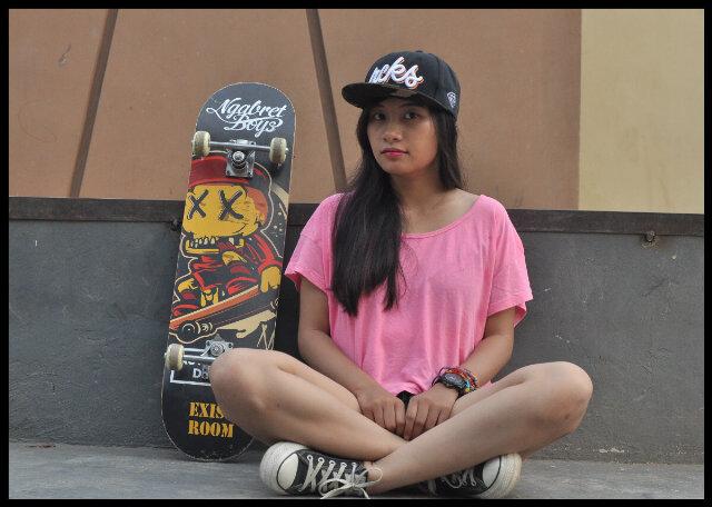 evitadilla's profile picture. Hanya mahasiswi UHO fakultas ekonomi                  bapakmama♥ allahSWT♥      Path: evita dilla | ig: evita_dilla | ask.fm: evitadillaa