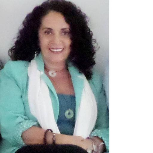 Lcc.Georgina De La Parra Peniche. Comunicóloga, Editora, Publicista y Escritora.
Amor x la vida y la naturaleza.