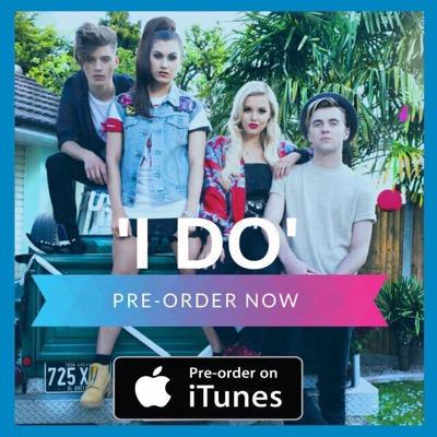 @OTYOfficial followed, DMed, faved an RTed, Betsy&Parisa followedā¤ļø