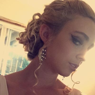 Pop/Rock Singer/Songwriter. Follow me on Instagram http://t.co/PlWds7ydeT