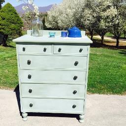 Antique, Mid Mod, Retro, Vintage, Primitive, Hand Painted and Distressed Furniture. Annie Sloan Chalk Paint. Vintage and Antique Collectibles.