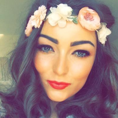 Carlajade47's profile picture. 