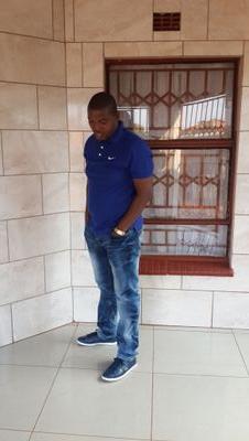 nichombhele3's profile picture. 