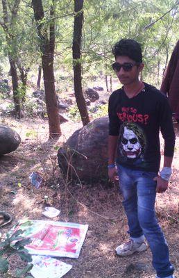 brajx7's profile picture. I am a student