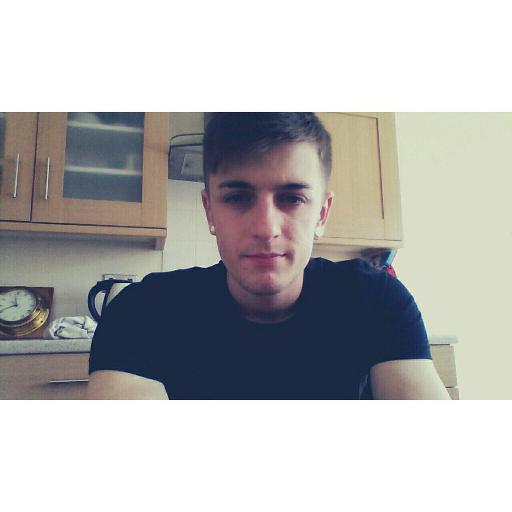 19 years old. Frontman of @sinkthecity. Rule breaker. Ambition is everything. Enquiries - daniel@sinkthecity.com