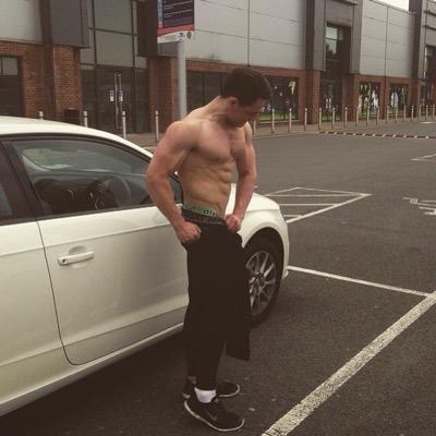TomCotterill_'s profile picture. Personal Trainer