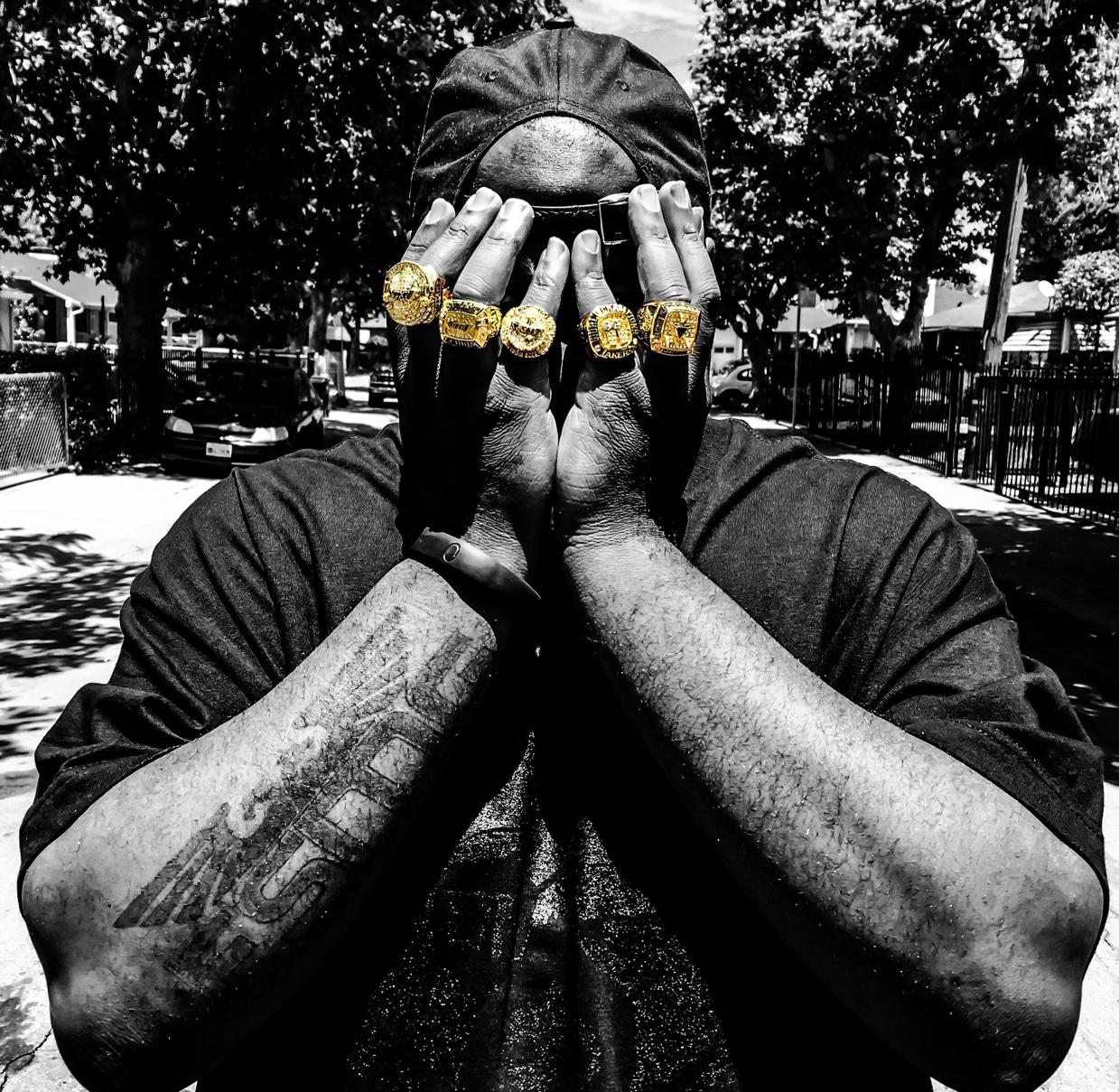 HIMOTHY115's profile picture. creator of @uneeklynsane Professional Dot Connector Life influencer Bar Setter Professional Needle Mover Host of @ysbpod # NSANEGOAT 🐐 @flystreetgang