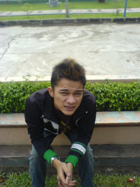 ayiesmich's profile picture. 