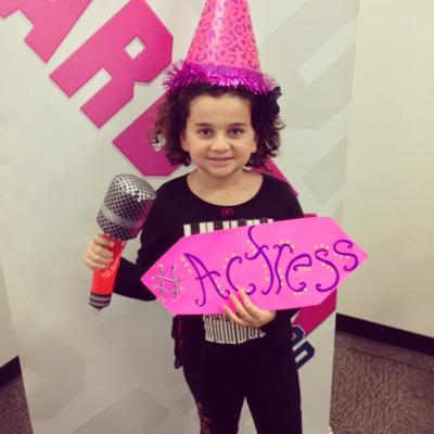 CupcakeJulie123's profile picture. Golden State Won The Championship. And I Am Just So Happy. I Love Steph Curry