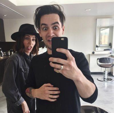 fallftclifford's profile picture. why put a new address on the same old loneliness// 9.11.14 & 8.7.13