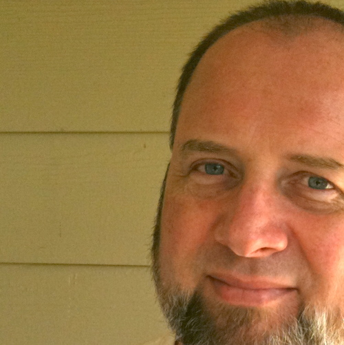 Electrician specializing in automation and PQ. Mac nut, FileMaker, learning iPhone programming, photographer, love to learn, love Jesus! Grew up in Italy.