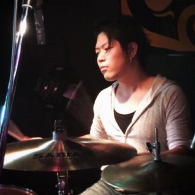 ヒダカダイスケ Llb 昔のアニメをnetflixでテレビにキャストしながら Youtubeの公式チャンネルで最近のアニメ見てます すごいね 2歳児 T Co Ihia5hcrnx