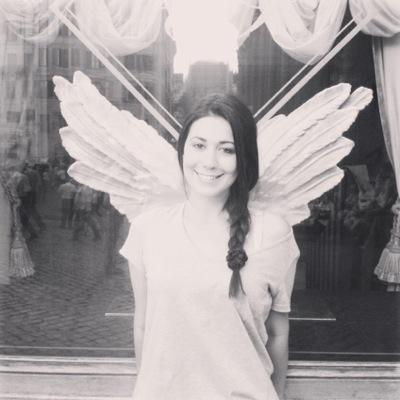 Caferreiradiz's profile picture. Instagram: carolferreiras