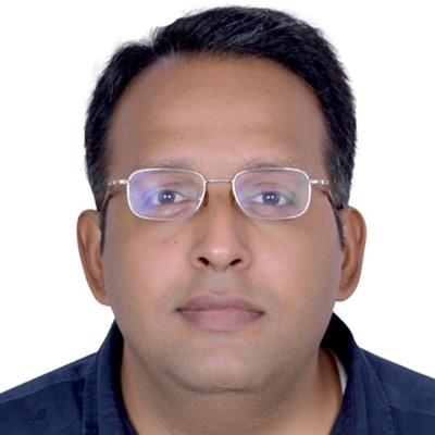 Mavreek's profile picture. Pugno Ergo Sum.