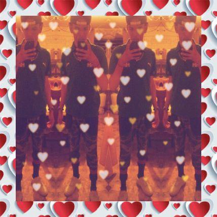 siiempre e dicho k si tu no puede con el enemigo unete k tu no eres de na  ♥Mi bff :@that_lary
