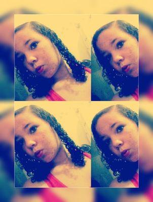 luannabatistan1's profile picture. ser o mundo é contrar mim que ser foda ser deus é por mim nada mais faltar pra mim.