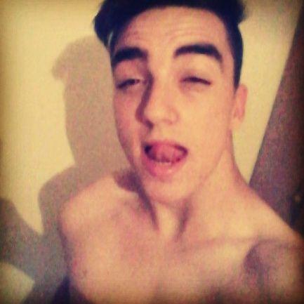 O_soldadinho's profile picture. 16 anos 
boxer,kickboxer,Mma fighter
ídolo:Mike tyson,mirkocrocop,Rafaelthe machineSilva