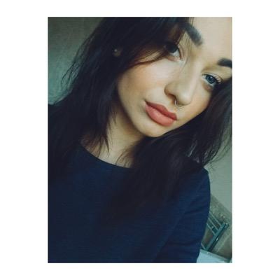 amyjlavin's profile picture. insta - lavinitx